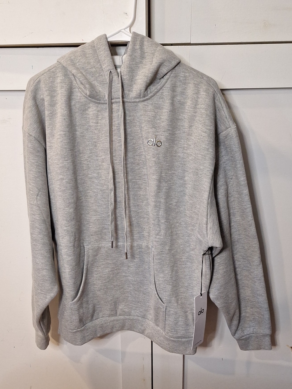 ALO Yoga Women's Heather Gray Pullover Hoodie